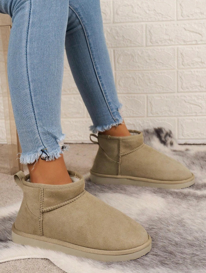 Snuggz™ Mini-Boots