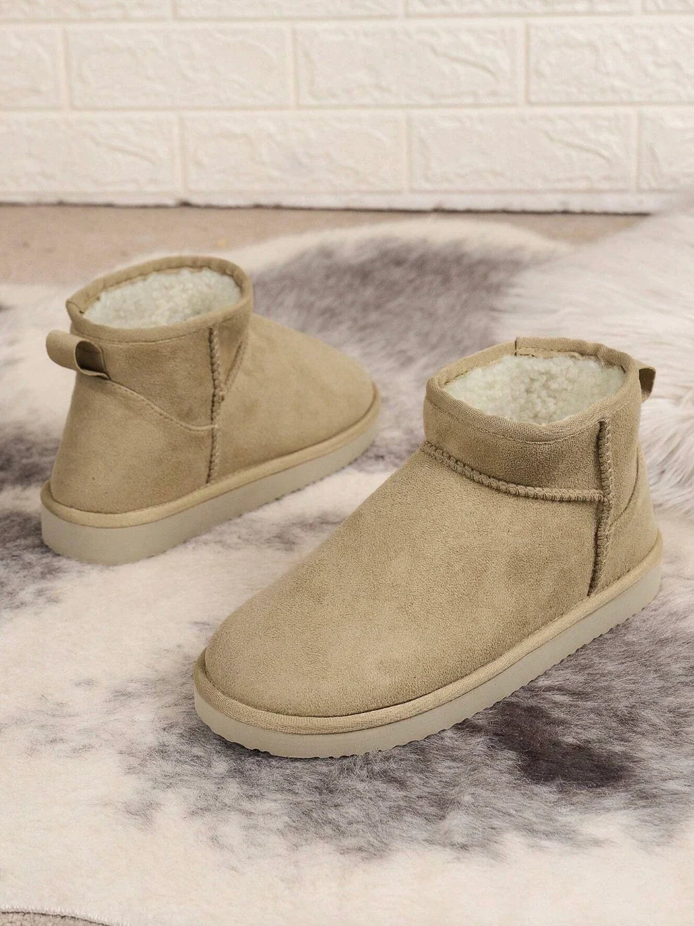 Snuggz™ Mini-Boots